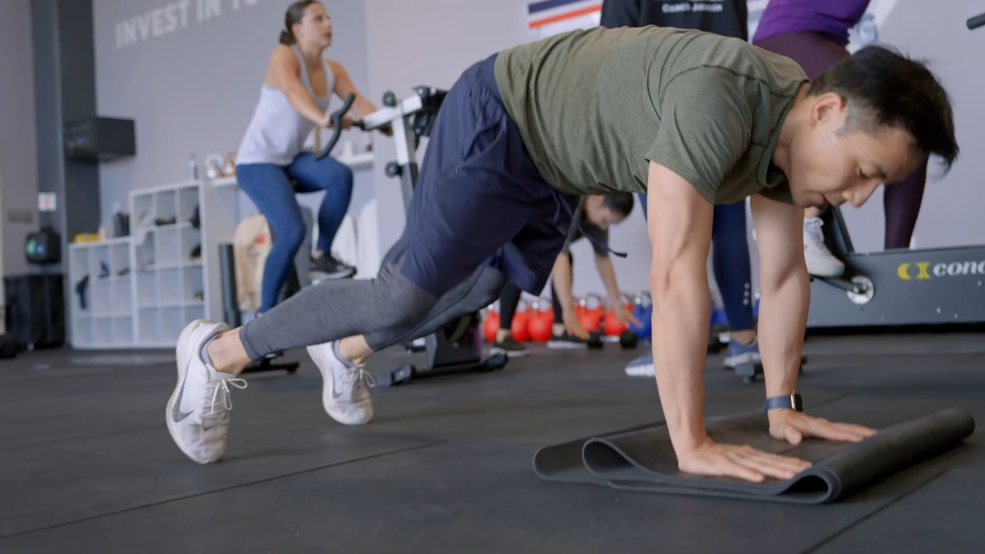 Read more about the article Why F45 Is More Effective for Weight Loss Than a Regular Gym